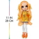 thumbnail image 3 of Muñeca moderna, Rainbow High, Poppy, con 2 atuendos y accesorios Rainbow High 1, 3 of 3