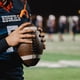 thumbnail image 3 of Juego de piel Football Wilson GST, color marrón, talla junior, 3 of 5