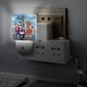 thumbnail image 5 of El Show de Rocky y Bullwinkle Luz nocturna LED con sensor de anochecer a amanecer para dormitorio, baño, pasillo, escaleras - Lámpara LED nocturna de enchufe, 0.5W - 1 pieza, 5 of 6