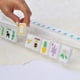 thumbnail image 2 of Juego De 4 Soportes Acrílicos Para Mahjong De 51 Cm Con Empujadores Magnéticos, 2 of 6