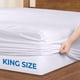 thumbnail image 3 of Protector de colchón Utopia Bedding impermeable tamaño king, 3 of 7