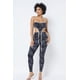 thumbnail image 3 of Top Corto con Estampado de Malla y Cuello Halter con Cadena de Plástico con Leggings a Juego L, 3 of 6