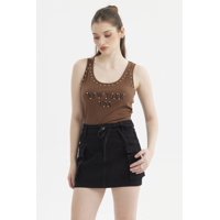 Fashionspark - Polera Mujer Rib Aplicación Rivets Y Print Café Oscuro