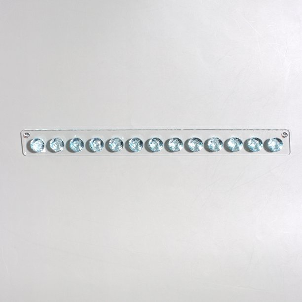 Stylish Wall Mounted Necklace and Bracelet Organizer - Keep Your Jewelry Clean and Accessible