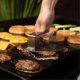 thumbnail image 4 of Prensa para Hamburguesas BLACKSTONE Smash & Sear de Acero Inoxidable, 4 of 6