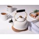 thumbnail image 2 of Tetera Le Creuset 1,7 L Blanco/Oro con Silbato, 2 of 3