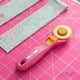 thumbnail image 3 of Cuchillo Rotativo Para Tela Pink Color 45 Mm, 3 of 3