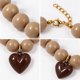 thumbnail image 3 of Collar Chicle Chunky De Cuentas Grandes Corazón Unisex beige 22, 3 of 3
