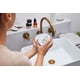 thumbnail image 4 of Manteca limpiadora The Body Shop Camomile Sunptuous 80 ml, 4 of 7