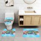 thumbnail image 2 of Super Why Juego de 3 alfombras de baño de coral fleece: tapete de baño + alfombra de inodoro en forma de U + funda de tapa de inodoro en forma de O, 2 of 6