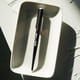thumbnail image 4 of Pluma fuente rOtring ArtPen punta mediana con 2 cartuchos de tinta, 4 of 6