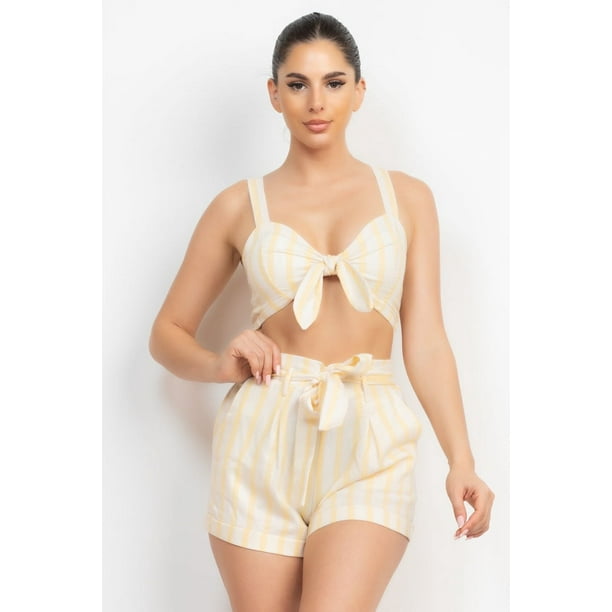 Conjunto de Top Corto a Rayas con Lazo Delantero y Shorts con Cinturón