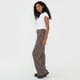 thumbnail image 4 of Pantalón Mujer Viscosa Animal Print Café Corona, 4 of 5