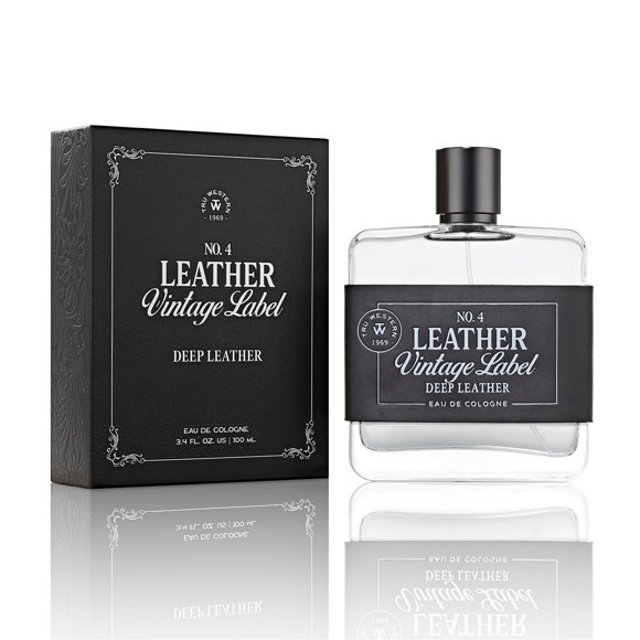 Etiqueta vintage de cuero número 4 de Cologne Tru Fragrance Beauty