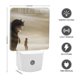 thumbnail image 2 of Donde Viven los Monstruos Luz nocturna LED con sensor de anochecer a amanecer para dormitorio, baño, pasillo, escaleras - Lámpara LED nocturna de enchufe, 0.5W - 1 pieza, 2 of 6