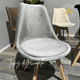 thumbnail image 2 of Silla De Comedor Tulip Tapizado Terciopelo O Felpa Con Base Madera - Gris, 2 of 3