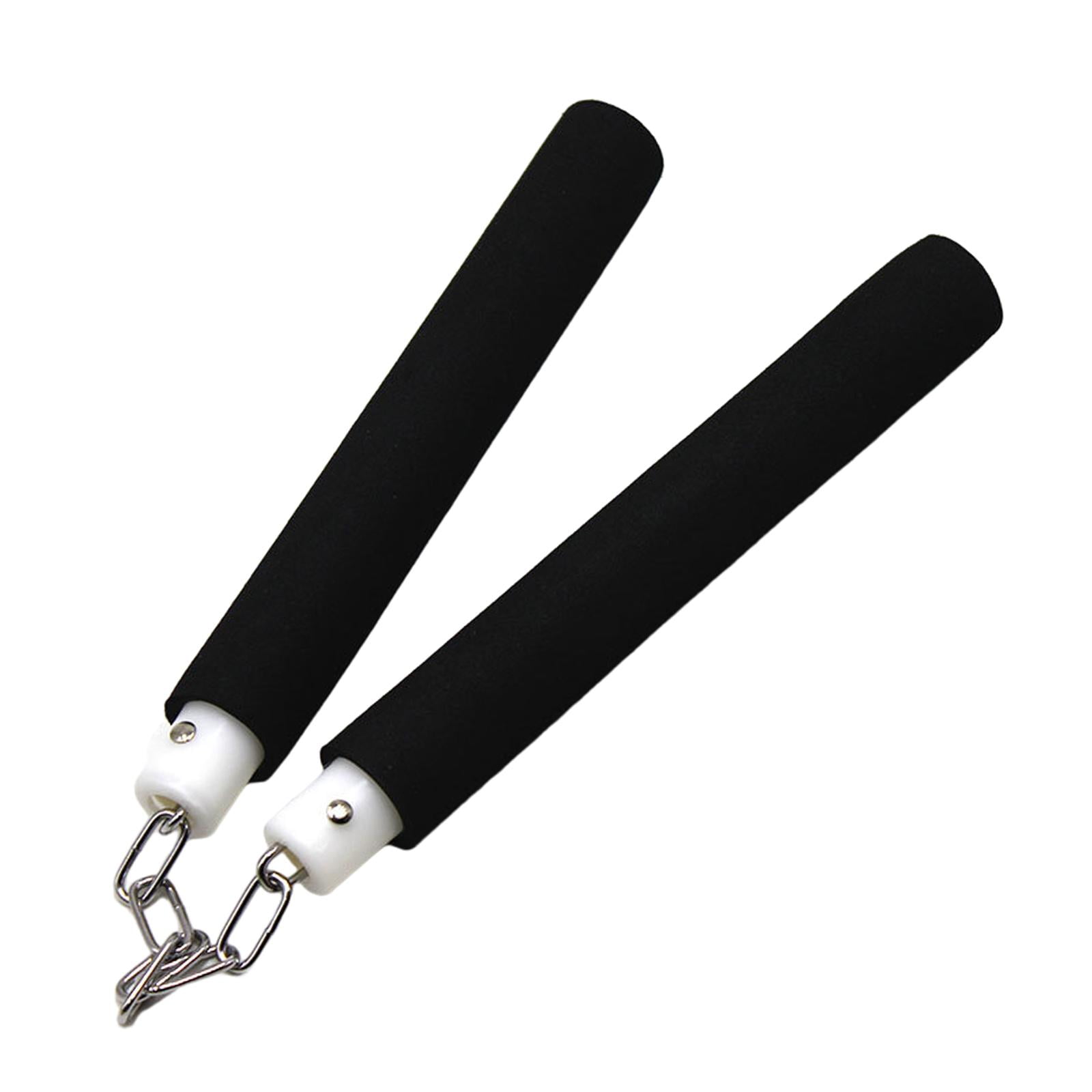 Vista Lateral Del Instructor De Artes Marciales Masculino En La Sala De