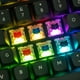 thumbnail image 5 of Teclado mecánico TKL con cable Keychron V3, intercambiable en caliente, Red, 5 of 8