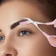 thumbnail image 2 of Tijeras de acero inoxidable de color para cejas con peine, tijeras para recortar cejas, herramienta de maquillaje para recortar cejas, peine, 2 of 4