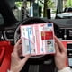 thumbnail image 5 of Portatarjetas TOURSUIT Rosa Brillante para Organizador de Coche, 5 of 7