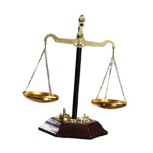 Magideal - Básculas De Metal Con Estilo, Torres De Joyería, Balanzas De La Justicia Para El Hogar, Jubilación, Graduación, Decoración De Oficina, Abogados