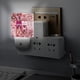 thumbnail image 5 of Lotso Oso de Fresa Luz nocturna LED con sensor de anochecer a amanecer para dormitorio, baño, pasillo, escaleras - Lámpara LED nocturna de enchufe, 0.5W - 1 pieza, 5 of 6