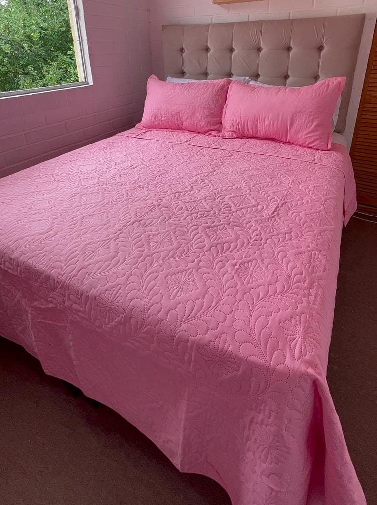 Bella Sophia - Cubrecama 2 Plazas Uter Rosa