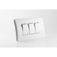 Rema - Interruptor Triple 9/12 Embutido 10A Blanco