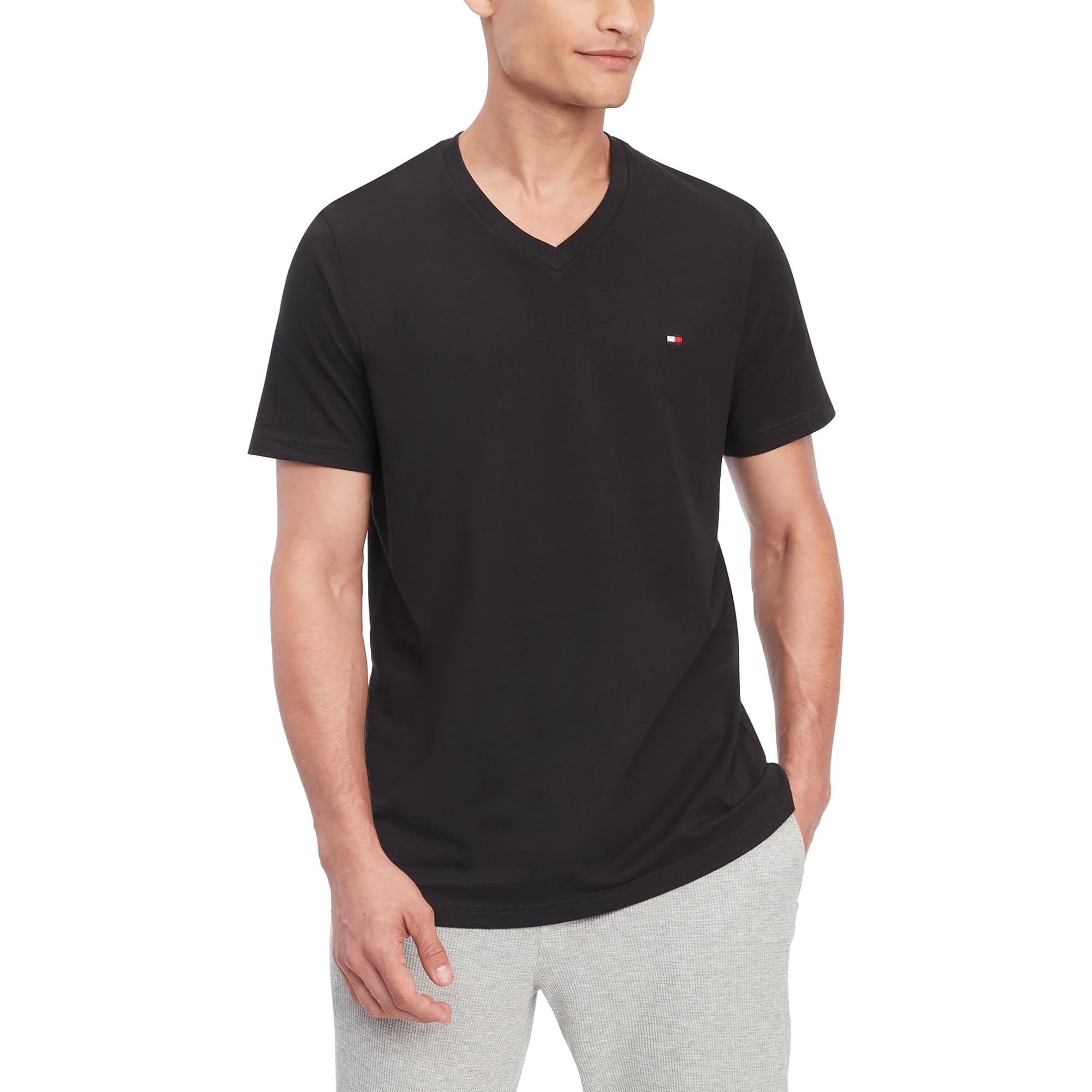 Remera Tommy Hilfiger Core Flag Cuello En V Negra Talle M