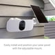 thumbnail image 2 of Cargador de panel solar Arlo resistente a la intemperie blanco, 2 of 3
