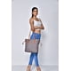 thumbnail image 4 of Cartera Tote Sharo Classic Leather, 4 of 7
