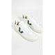 thumbnail image 2 of Zapatilla Veja V-12 para hombre extra blanca/Chipre talla 6 EE. UU., 2 of 2