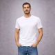 thumbnail image 1 of POLERA DE HOMBRE MANGA CORTA ALGODÓN PREMIUM BLANCO S, 1 of 3