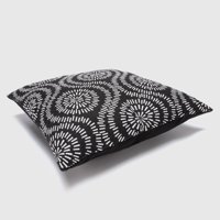 Zahr - Cojin Estampado Negro