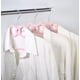 thumbnail image 2 of Perchas de plástico antideslizantes con lazo rosa y corazón para niña, para dormitorio de estudiantes, para colgar ropa, color negro, 2 of 6