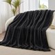 thumbnail image 2 of Manta polar BEDELITE, 300 g/m², suave y cálida, 130 x 150 cm, 2 of 8