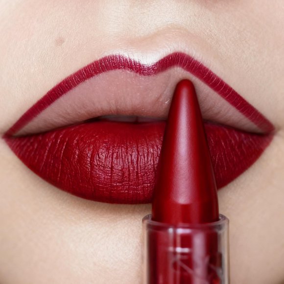 Combo Labial Depuplum Rojo Oscuro Mate y Delineador