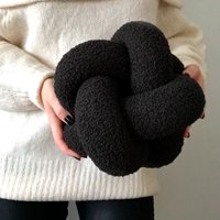 Santú Home & Deco - Cojín Nudo Negro Bouclé Deco