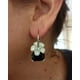thumbnail image 2 of Aros Flor Coreana Cristal Negro Y Blanca Pendientes Zirconia, 2 of 3