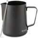 thumbnail image 1 of Jarra para espumar leche espresso de 20 oz con bolígrafo para latte art, jarras humeantes, taza medidora de líquidos de 20 oz (600 ml), accesorios para cafetera, acabado negro, 1 of 7