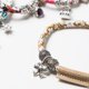 thumbnail image 3 of Collar para Gato Pet Life Touchcat Lucky Charms de Moda, 3 of 9
