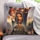 thumbnail image 1 of El Rey de Reyes Fundas de almohada de terciopelo con tema, regalos de funda de almohada, decoración para el hogar, cojín de lanzar, regalo de cumpleaños para fans y parejas. 45cm x 45cm., 1 of 6