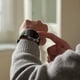 thumbnail image 2 of Reloj inteligente OnePlus Watch 3 Emerald Titantium de 32 GB con Wear OS, 2 of 9