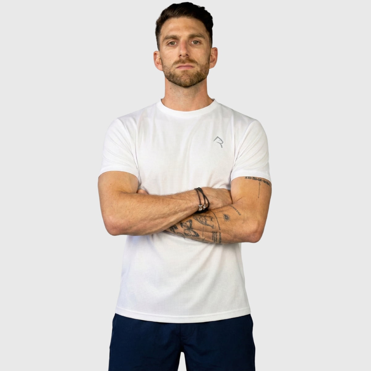 Polera Manga Corta Light And Dry Blanca Konko