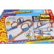 thumbnail image 1 of Set de atletismo para coches de juguete Hot Wheels Triple Loop con vehículo 1:64., 1 of 3