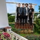 thumbnail image 5 of FALL OUT BOY (2) -bandera de jardín temática-28CM*45CM, 5 of 5