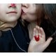 thumbnail image 2 of Colgante Doble Corazón Imantado Parejas Amigos Rojo Rojo, 2 of 4