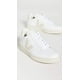 thumbnail image 2 of Sneaker Veja V-12 de piel extra blanca/sable para mujer, 2 of 3