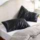 thumbnail image 4 of Juego de 2 fundas de cama de satén para cama, tamaño queen, color negro, 4 of 7