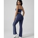 thumbnail image 3 of Conjunto Deportivo Mujer Top y Calza Flare Premium, 3 of 4